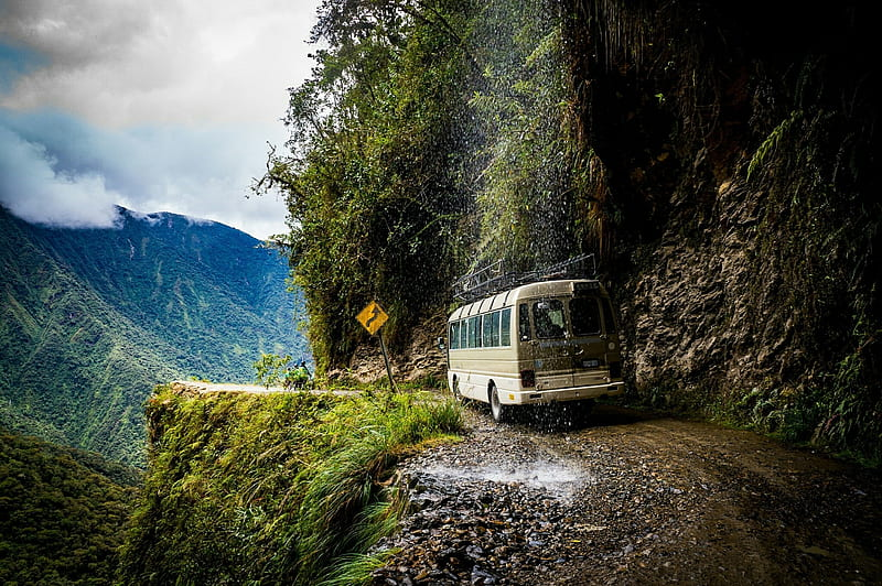 yukness ledge alpine route bus